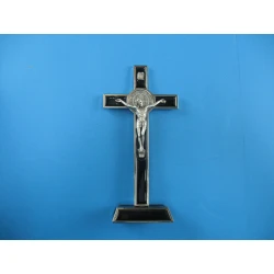 Krzyż metalowy z medalem Św. Benedykta stojący 20 cm.Wersja Lux czarny